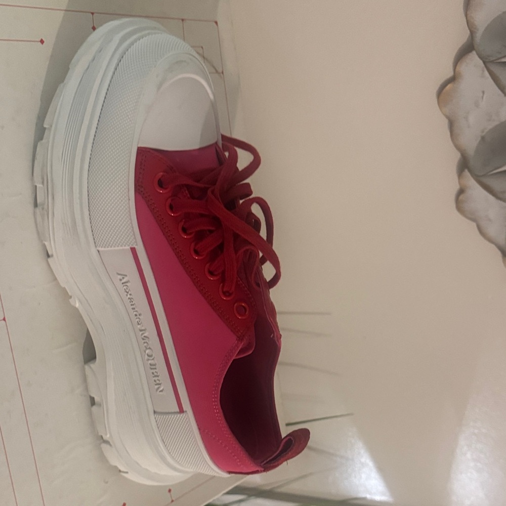 Alexander McQueen Women's Pink and White Sneakers